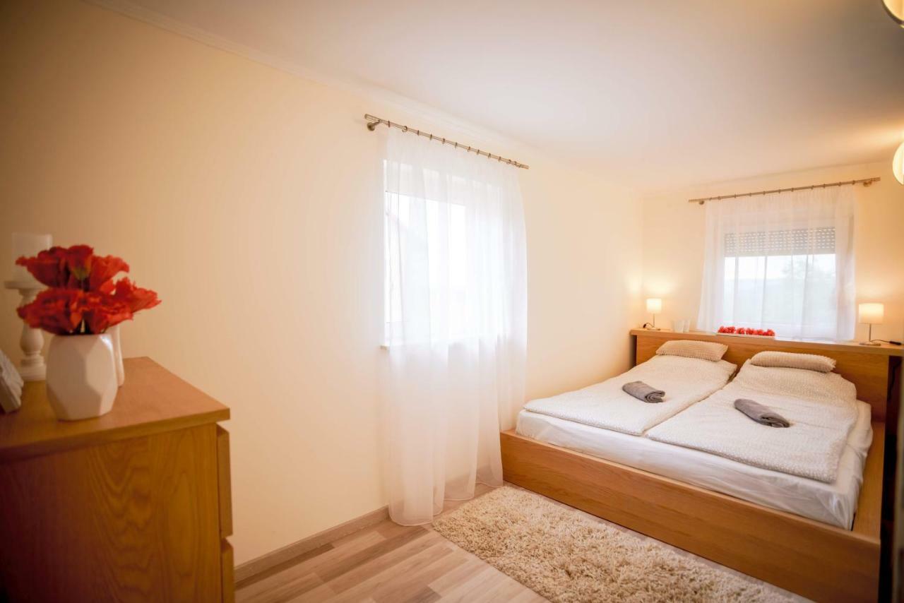 Eleven Apartman House Кестели Екстериор снимка