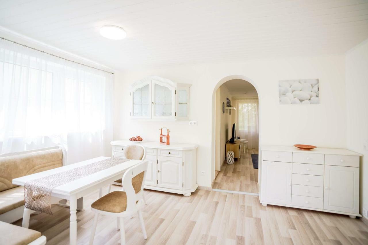 Eleven Apartman House Кестели Екстериор снимка