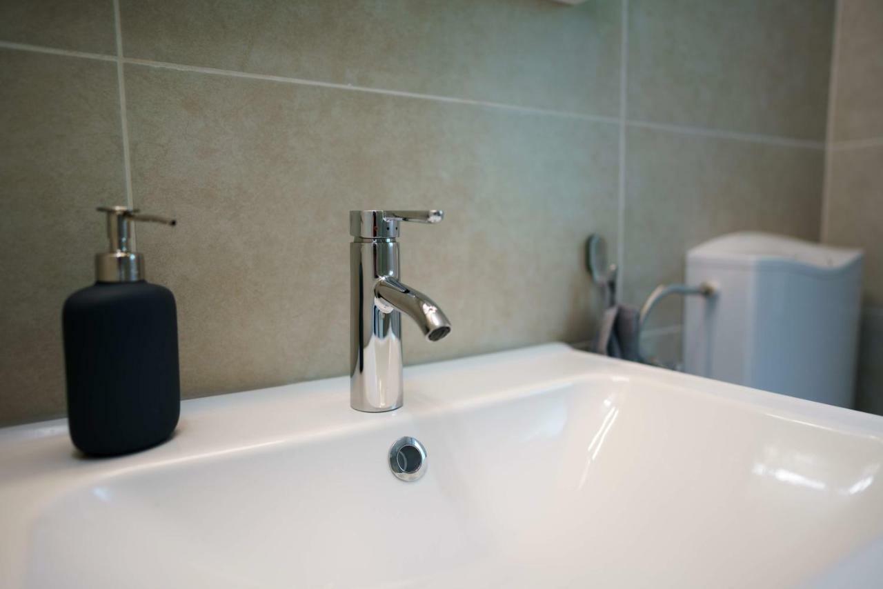 Eleven Apartman House Кестели Екстериор снимка
