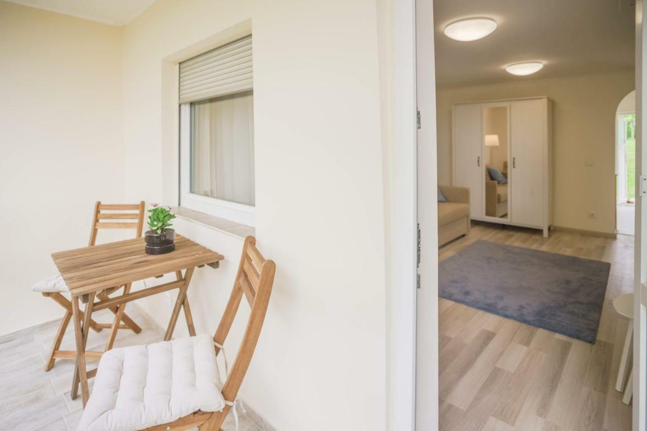 Eleven Apartman House Кестели Екстериор снимка